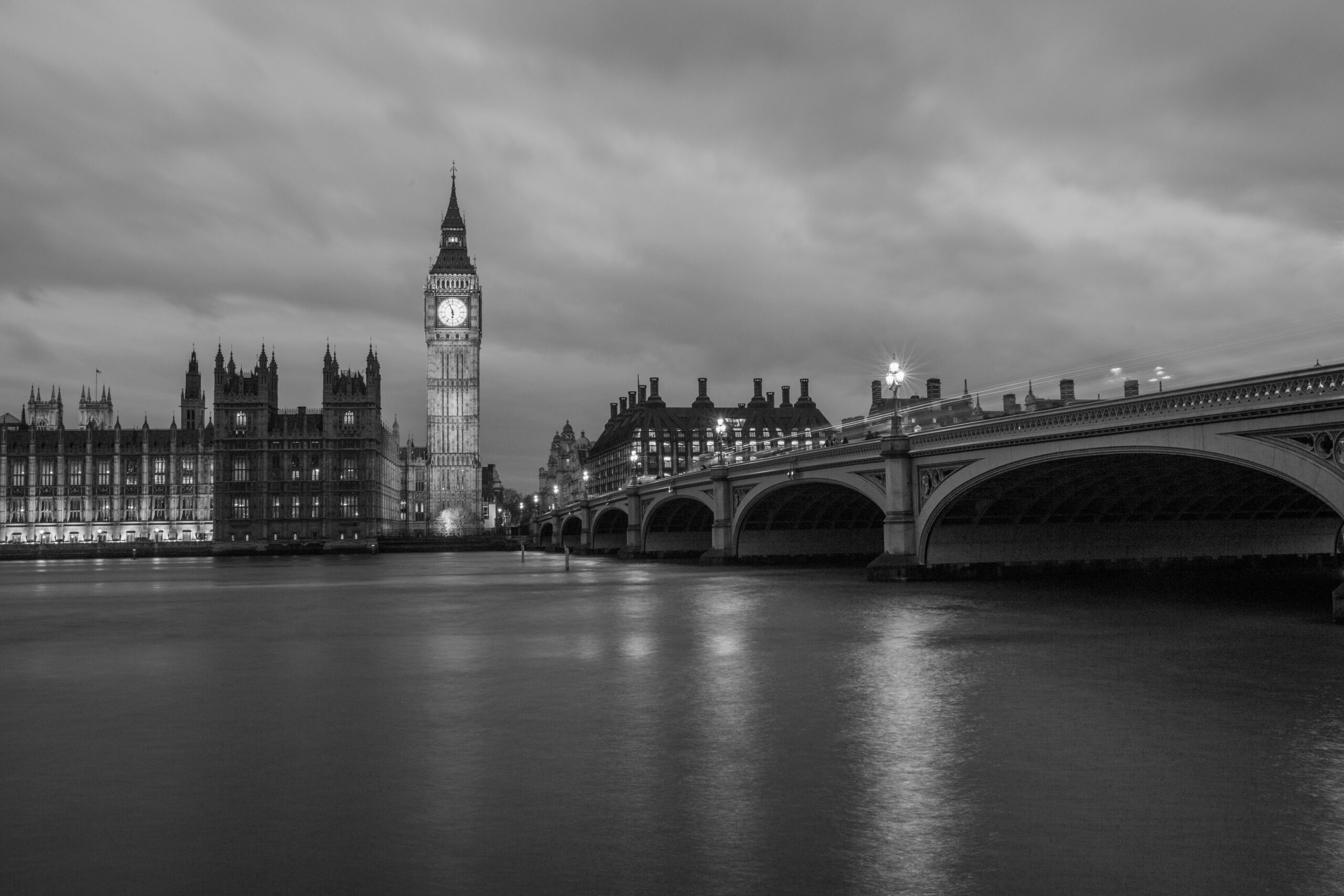 London Big Ben and River Thames at night